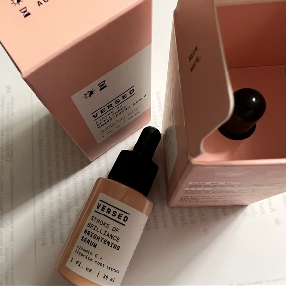 SOLD/Versed stroke of brilliance brightening serum - Picture 3 of 3